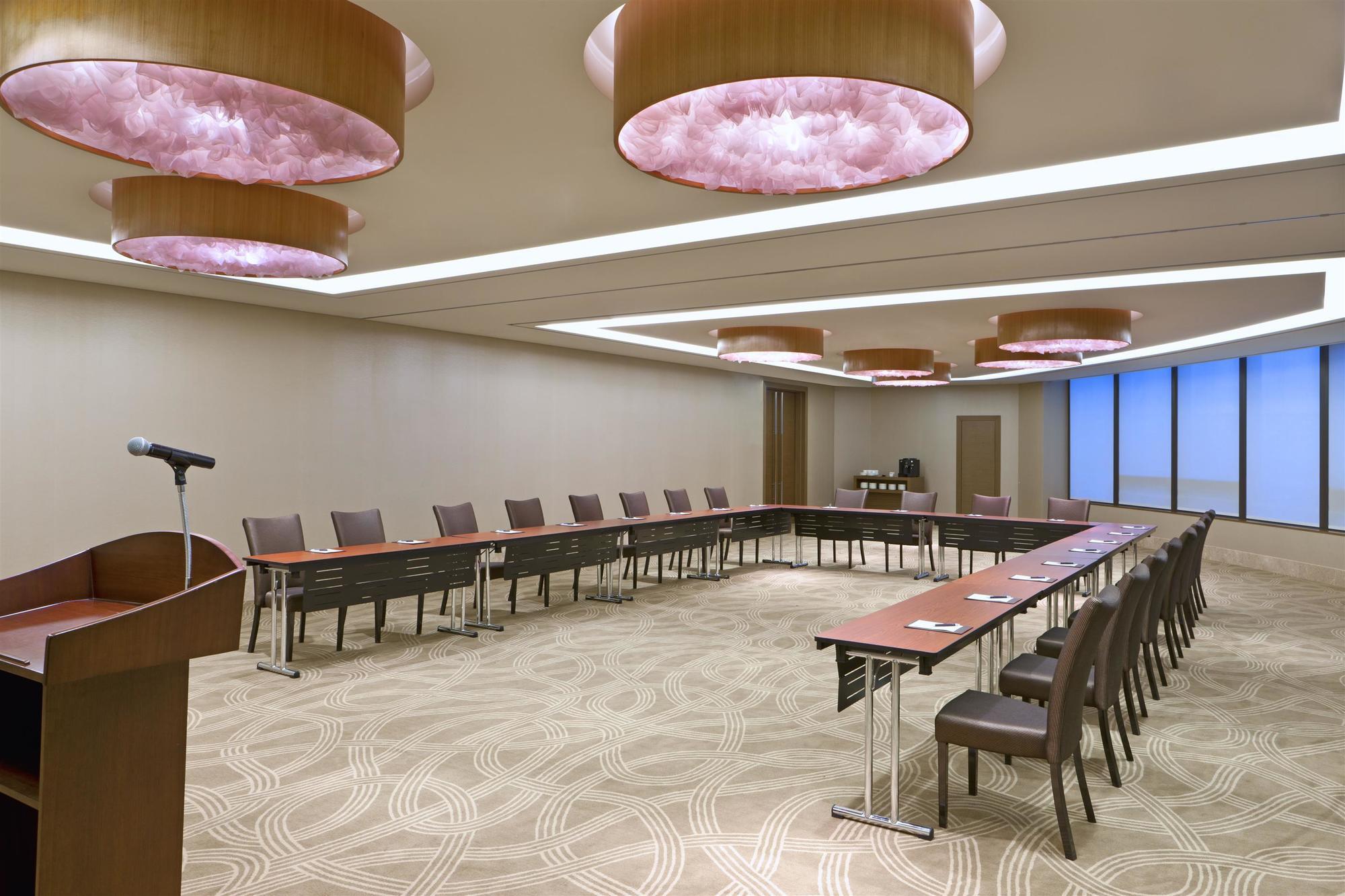 Gimpo Sheraton Seoul D Cube City Hotel מראה חיצוני תמונה