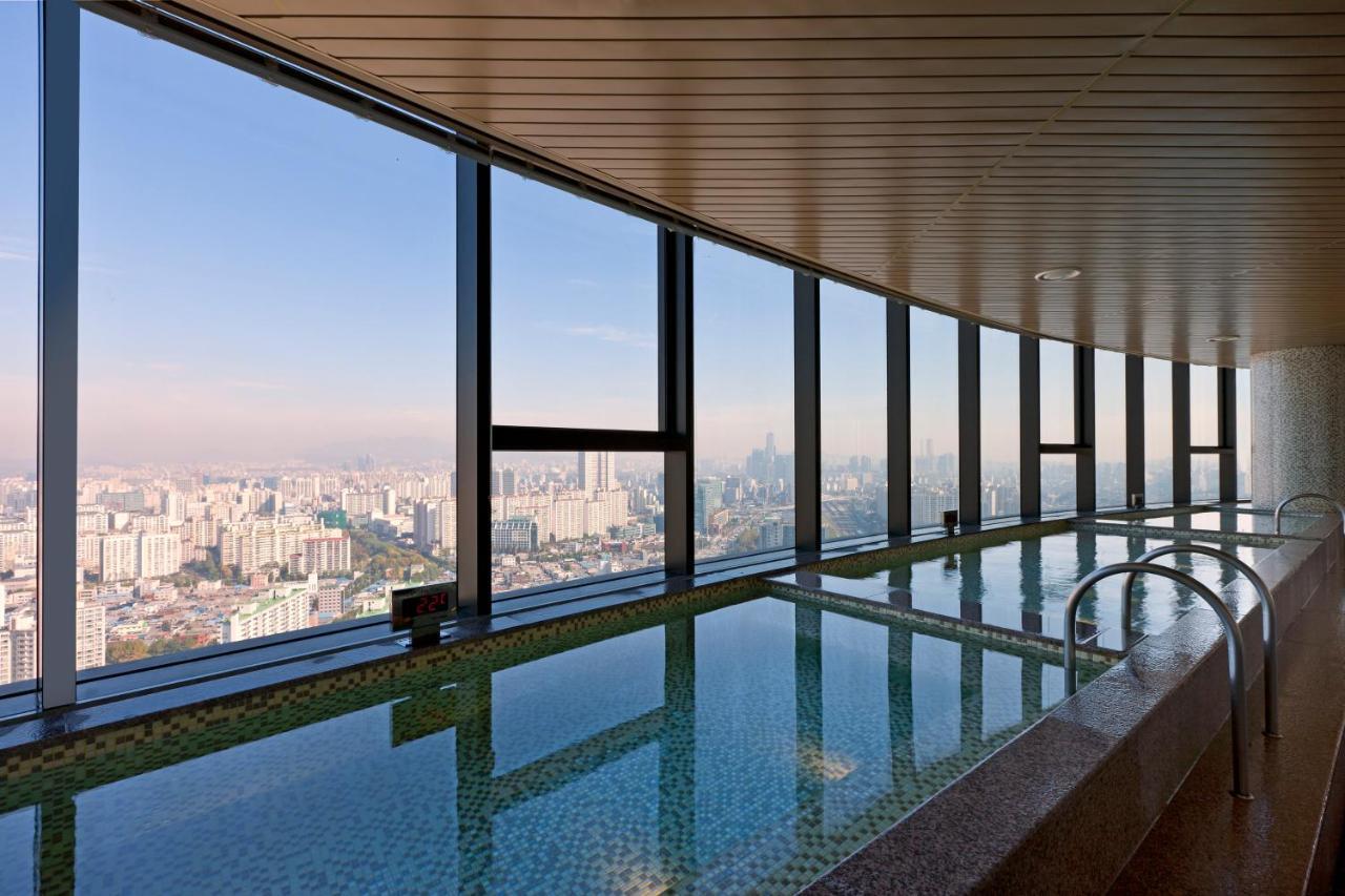 Gimpo Sheraton Seoul D Cube City Hotel מראה חיצוני תמונה